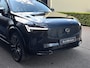 Volvo XC90 2.0 T8 Plug-in hybrid AWD Plus Dark | 7 Persoons | Stuurwiel verwarming | Trekhaak l Schuif- /kantel Pano l 360 cam l 22"