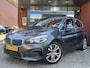 BMW 2-Serie Active Tourer 225xe iPerformance Executive // NAVI // CAMERA // HEAD UP DISPLAY // PANO SCHUIF-KANTEL DAK // CLIMA // CRUISE // STOELVERWARMING //