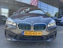 BMW 2-Serie Active Tourer 225xe iPerformance Executive // NAVI // CAMERA // HEAD UP DISPLAY // PANO SCHUIF-KANTEL DAK // CLIMA // CRUISE // STOELVERWARMING //