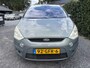 Ford S-Max 2.0-16V | Autom. Airco | Cruise Control | 7 Persoons | LMV | Elekt. Ramen | Trekhaak | APK tot 21-12-2026!
