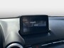 Mazda 2 1.5 Skyactiv-G Signature-Line , Automaat, Leder, Navi, Apple, Clima, PDC, Cruise, LKA, LMV 16 Inch, Sturr/Stoelverwarming