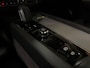 Volvo XC60 T6 AWD Recharge Plus Bright | Trekhaak | Adaptieve Cruise Control Stoelverwarming voor+achter | Stuurwielverwarming | Schuifdak | Parkeercamera | Pilot Assist | Elektrische voorstoelen geheugen | Lederen bekleding | Zitting verlenging voorstoelen | 19 Inch | Google Infotainment | Keyless Drive | Parkeersensoren voor+achter | Privacy Glass | Elektrisch bedienbare achterklep | DAB Radio | Apple Carplay/Android Auto | Draadloos telefoon opladen | Volvo On Call met mobiele App functie | Vapour Grey Metallic |