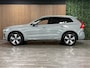 Volvo XC60 T6 AWD Recharge Plus Bright | Trekhaak | Adaptieve Cruise Control Stoelverwarming voor+achter | Stuurwielverwarming | Schuifdak | Parkeercamera | Pilot Assist | Elektrische voorstoelen geheugen | Lederen bekleding | Zitting verlenging voorstoelen | 19 Inch | Google Infotainment | Keyless Drive | Parkeersensoren voor+achter | Privacy Glass | Elektrisch bedienbare achterklep | DAB Radio | Apple Carplay/Android Auto | Draadloos telefoon opladen | Volvo On Call met mobiele App functie | Vapour Grey Metallic |