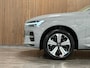 Volvo XC60 T6 AWD Recharge Plus Bright | Trekhaak | Adaptieve Cruise Control Stoelverwarming voor+achter | Stuurwielverwarming | Schuifdak | Parkeercamera | Pilot Assist | Elektrische voorstoelen geheugen | Lederen bekleding | Zitting verlenging voorstoelen | 19 Inch | Google Infotainment | Keyless Drive | Parkeersensoren voor+achter | Privacy Glass | Elektrisch bedienbare achterklep | DAB Radio | Apple Carplay/Android Auto | Draadloos telefoon opladen | Volvo On Call met mobiele App functie | Vapour Grey Metallic |