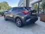 Toyota C-HR / C-HR+ 1.8 Hybrid Bi-Tone | Trekhaak | All Season | Navi