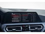 BMW 3-Serie 318I Business edition nlauto pano | pdc | cruise control | klimaat control | Carplay | dab