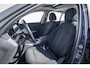 BMW 3-Serie 318I Business edition nlauto pano | pdc | cruise control | klimaat control | Carplay | dab