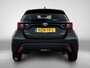 Toyota Yaris 1.5 Hybrid 115 Dynamic Comfort Pack | BTW voertuig | Stoel+stuurverwarming | Dodehoek detectie | Parkeersensoren voor+achter | Draadloze telefoonlader