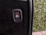 Volvo XC90 T8 AWD Recharge Bright Long Range | Trekhaak | Harman Kardon | 455pk | Adaptieve Cruise Control | Stoelverwarming voor+achter | Stuurwielverwarming | Parkeercamera | Full LED Meesturende koplampen | Pilot Assist | BLIS Dode Hoek Detectie | Elektrische voorstoelen geheugen | Lederen bekleding | Zitting verlenging voorstoelen | 20 Inch | Google Infotainment | Keyless Drive | Privacy Glass | Elektrisch bedienbare achterklep | Geïntegreerd kinderzitje achterin | Verlichte instaplijsten | 7-Persoons | 4-Zone Climate Control | Draadloos telefoon opladen | DAB Radio | Apple Carplay/Android Auto | Volvo On Call met mobiele App functie | Thunder Grey Metallic |