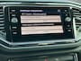 Volkswagen T-Roc 1.5TSI/150PK Sport Business R DSG · R-line exterieur · Navigatie · Apple/Android Car Play · Camera + Parkeersensoren