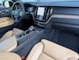 Volvo XC60 2.0 T8 AWD Ultimate Dark|Lucht|Trekhaak|Massage