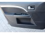 Ford Mondeo Wagon 1.8-16V Platinum | APK 27-05-2027 | Climate control | Trekhaak | Zie foto's!