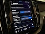 Volvo XC60 T6 AWD Recharge Plus Dark | Harman Kardon | All Season banden | Adaptieve Cruise Control | Stoelverwarming voor+achter | Stuurwielverwarming | Parkeercamera | Standkachel met Volvo On Call App | Full LED Meesturende koplampen | Pilot Assist | Elektrische voorstoelen geheugen | Lederen bekleding | Zitting verlenging voorstoelen | Schuifdak | Parkeercamera | Google Infotainment | 19 Inch | Keyless Drive | Parkeersensoren voor+achter | Privacy Glass | DAB Radio | Apple Carplay/Android Auto | Draadloos telefoon opladen | Volvo On Call met mobiele App functie | Denim Blue Metallic |