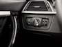 BMW 3-Serie 318i M Sport Shadow Automaat (SCHUIFDAK, M PAKKET, GROOT NAVI, VIRTUAL COCKPIT, LEDER, STOELVERWARMING, SPORTSTOELEN, GETINT GLAS, PARKEERSENSOREN, NIEUWSTAAT)