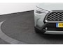 Toyota Corolla Cross Hybrid 200 Style | Leder - stof bekleding | Trekhaak | Stoelverwarming | Parkeer sensoren |