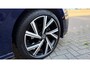 Volkswagen Golf 1.5 eTSI R-Line Business,Automaat,Carplay,Atlantic Blue Metallic,Stuurverw,Stoelverw,enzzz