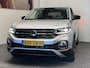 Volkswagen T-Cross 1.0 TSI STYLE NAVIGATIE ADAPTIVE CRUISE CONTROL CLIMATE CONTROL STOELVERWARMING APPLE CARPLAY/ANDROID RIJSTROOKSENSOREN DODEHOEKSENSOREN ACHTERUITRIJCAMERA ZEER MOOI !!