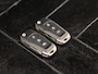Ford Fiesta 1.0 EcoBoost Hybrid Titanium (APPLE CARPLAY, GROOT NAVI, CLIMATE, SPORTSTOELEN, PARKEERSENSOREN, LM VELGEN, CRUISE, NIEUWSTAAT)
