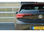Volkswagen ID.3 204pk First 58 kWh Pro Performance | Allseason Banden | Apple CarPlay & Android Auto | Navigatie