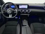 Mercedes-Benz A-klasse 180 Star Edition AMG Line | Panoramadak | 19 inch LM velgen | Night pakket | Multibeam Led verlichting |