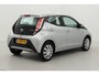 Toyota Aygo 1.0 VVT-i x-play | Airco | Camera | Elektrische ramen voor | Bluetooth