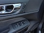 Volvo S60 2.0 Recharge T8 AWD R-Design Pano! Elektrische Stoelen! Camera! Stoelverwarming! Stuurverwarming! Blis! Lane Assist!