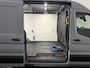 Ford E-Transit 350 L2H2 Trend 68 kWh met o.a. een 360 graden camera, Adaptieve Cruise Control, Dodehoek detectie en 16 inch lichtmetalen velgen