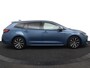Toyota Corolla Touring Sports 1.8 Hybrid Dynamic | leder - stof bekleding | Trekhaak | Apple carplay - android auto | Stoelverwarming |