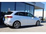 Mercedes-Benz B-klasse 180 AUT7 AMG LINE SFEER KEY-LESS GO CARPLAY <<43.554KM>>
