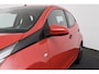 Toyota Aygo 1.0 VVT-i x-play AUTOMAAT rood