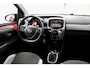 Toyota Aygo 1.0 VVT-i x-play AUTOMAAT rood