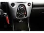 Toyota Aygo 1.0 VVT-i x-play AUTOMAAT rood