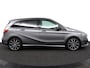 Mercedes-Benz B-klasse 180 Family Edition | AUTOMAAT | Lederlook | Night-pakket | Connect Me Navigatie |