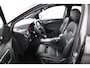 Mercedes-Benz B-klasse 180 Family Edition | AUTOMAAT | Lederlook | Night-pakket | Connect Me Navigatie |