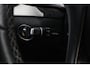 Mercedes-Benz B-klasse 180 Family Edition | AUTOMAAT | Lederlook | Night-pakket | Connect Me Navigatie |