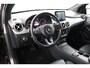 Mercedes-Benz B-klasse 180 Family Edition | AUTOMAAT | Lederlook | Night-pakket | Connect Me Navigatie |