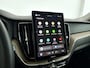 Volvo XC60 T6 Plug-in hybrid AWD Ultra Dark | Panoramadak | 360° camera | Luchtvering | Head-up display | Harman Kardon | Stoel- en stuurverwarming | Trekhaak