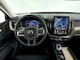 Volvo XC60 T6 Plug-in hybrid AWD Ultra Dark | Panoramadak | 360° camera | Luchtvering | Head-up display | Harman Kardon | Stoel- en stuurverwarming | Trekhaak
