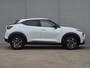 Nissan Juke 1.0 DIG-T N-Connecta Handgeschakeld / Fabrieksgarantie tot 05-2028 / Cold Pack Light / Trekgewicht 1250 kg / Cruise control / Apple Carplay Android Auto / Achteruitrijcamera / Stuur- & Stoel verwarming / Navigatie /