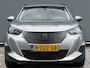 Peugeot e-2008 BWJ 10-2021 | SOH 88,1% EV 136PK Allure 50 kWh | CLIMA | CARPLAY | LEDER/STOF | PDC | STOELVERW | 17'' LMV |