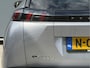 Peugeot e-2008 BWJ 10-2021 | SOH 88,1% EV 136PK Allure 50 kWh | CLIMA | CARPLAY | LEDER/STOF | PDC | STOELVERW | 17'' LMV |