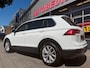 Volkswagen Tiguan 1.5 TSI ACT Highline Business - AUTOMAAT I Navigatie / Apple CarPlay I Airco I en nog Veel meer EXTRA'S
