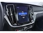 Volvo V60 Cross Country 2.0 D4 AWD Pro | Trekhaak | Panoramadak | Camera | Polestar Optimalisatie | Memory | Stoelverwarming | 19 inch