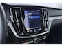 Volvo V60 Cross Country 2.0 D4 AWD Pro | Trekhaak | Panoramadak | Camera | Polestar Optimalisatie | Memory | Stoelverwarming | 19 inch