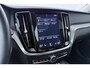 Volvo V60 Cross Country 2.0 D4 AWD Pro | Trekhaak | Panoramadak | Camera | Polestar Optimalisatie | Memory | Stoelverwarming | 19 inch
