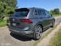 Volkswagen Tiguan 1.5 TSI / 3x R-Line / Pano / Carpl. / Luxe