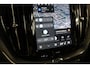 Volvo XC60 2.0 T8 Plug-in hybrid AWD Ultra Dark | Schuif- kanteldak | Trekhaak | Harman Kardon