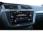 Volkswagen Tiguan 1.5 TSI 150pk DSG ACT Highline Business R | Trekhaak | Panoramadak | Achteruitrijcamera | Stoelverwarming