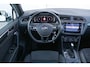 Volkswagen Tiguan 1.5 TSI 150pk DSG ACT Highline Business R | Trekhaak | Panoramadak | Achteruitrijcamera | Stoelverwarming