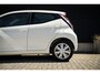 Toyota Aygo 1.0 VVT-i x-play | Airco | Cruise | 5-deurs | Camera | elektr. ramen | Org NL! |